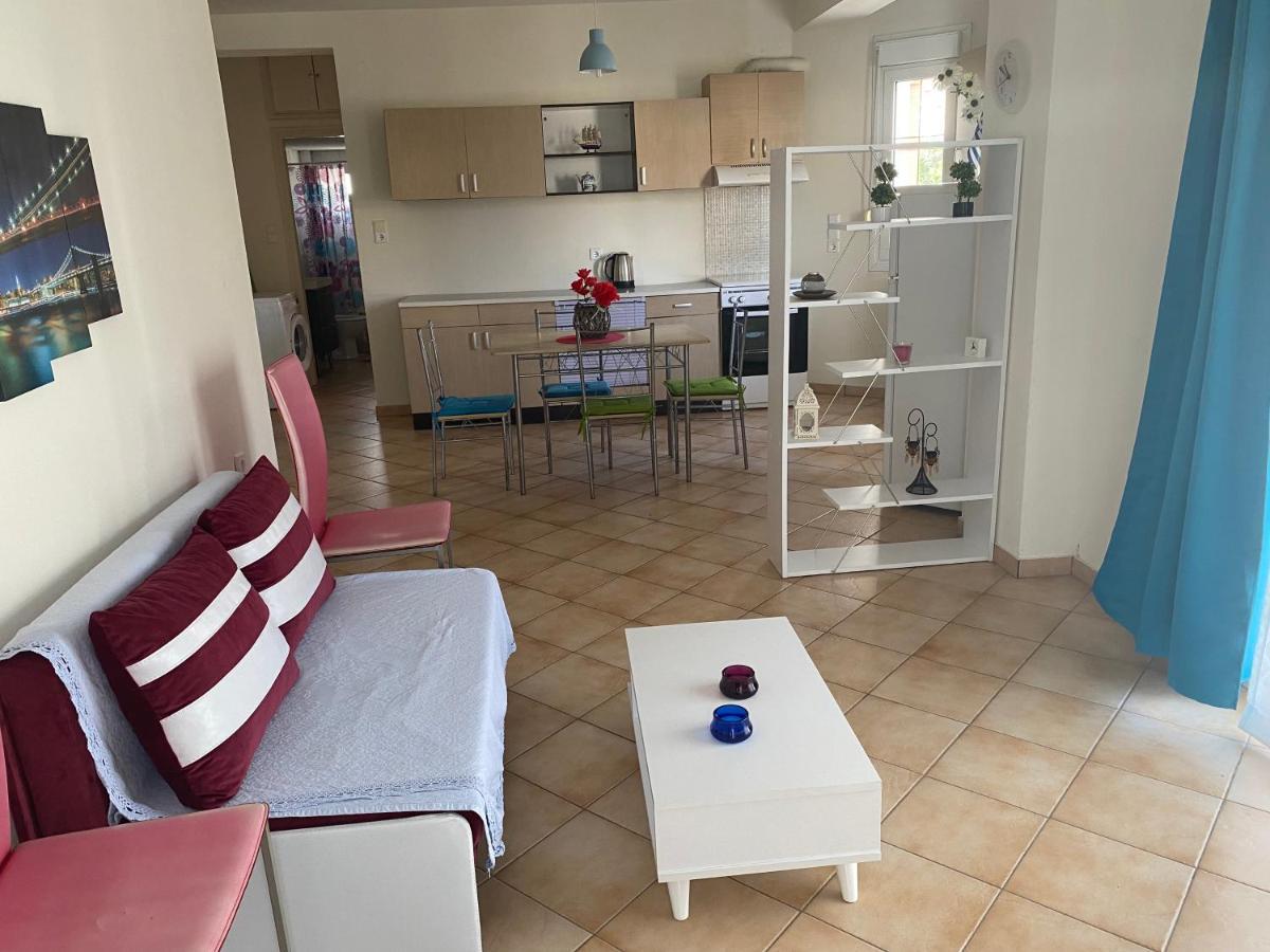 Kelesi Apartments Nea Kallikrateia ภายนอก รูปภาพ