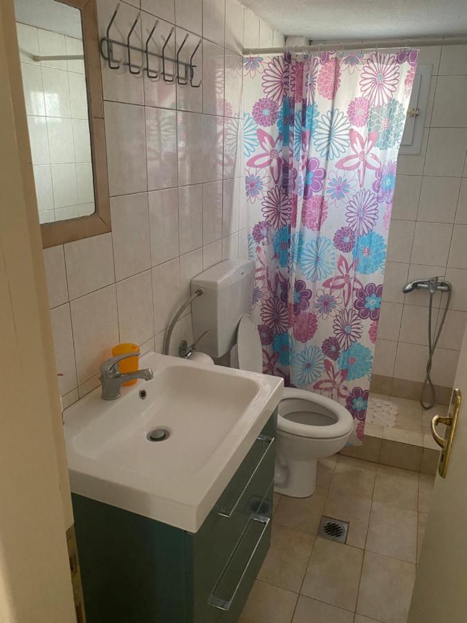 Kelesi Apartments Nea Kallikrateia ภายนอก รูปภาพ