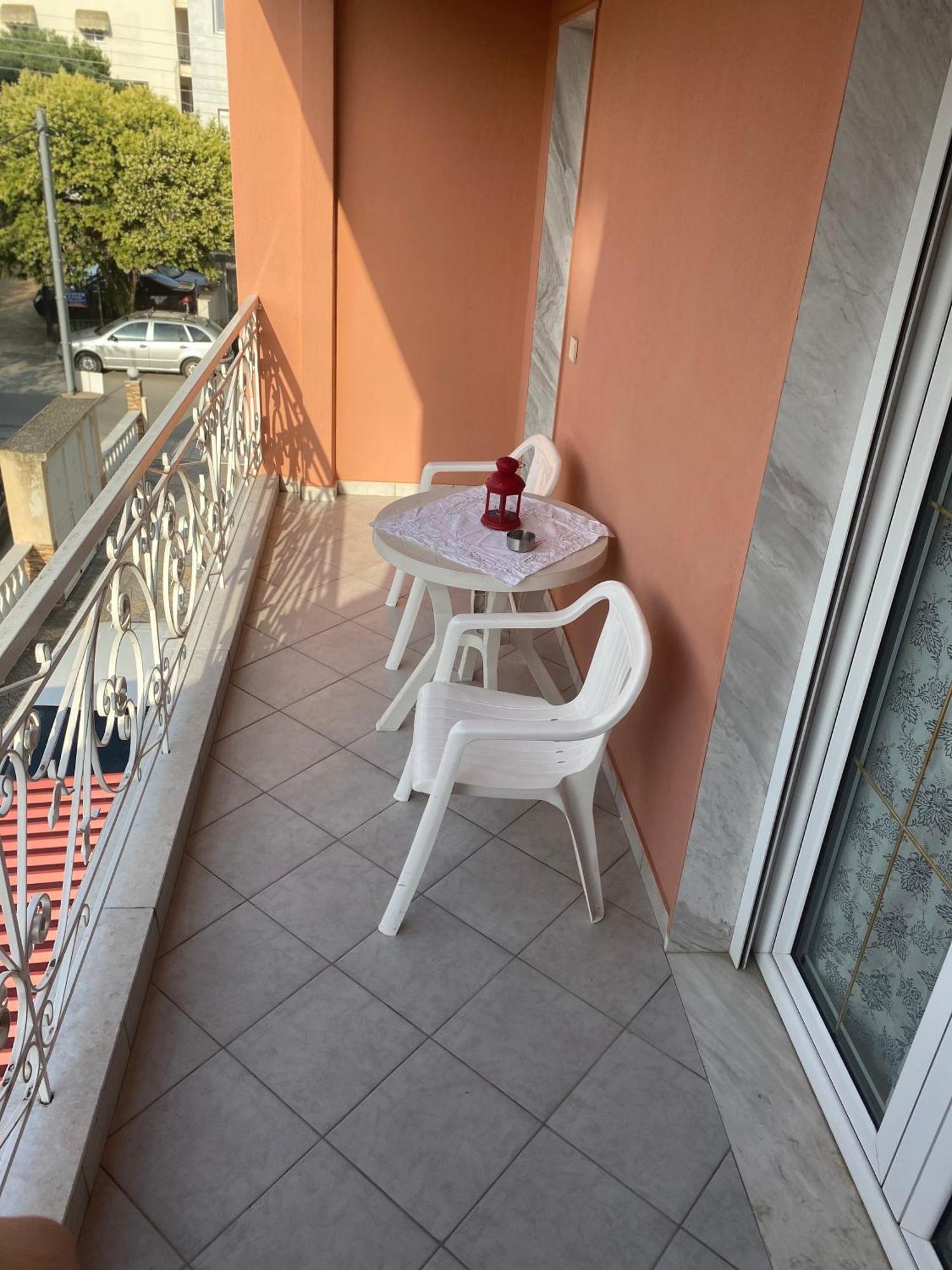 Kelesi Apartments Nea Kallikrateia ภายนอก รูปภาพ
